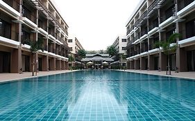Summer Tree Hotel
